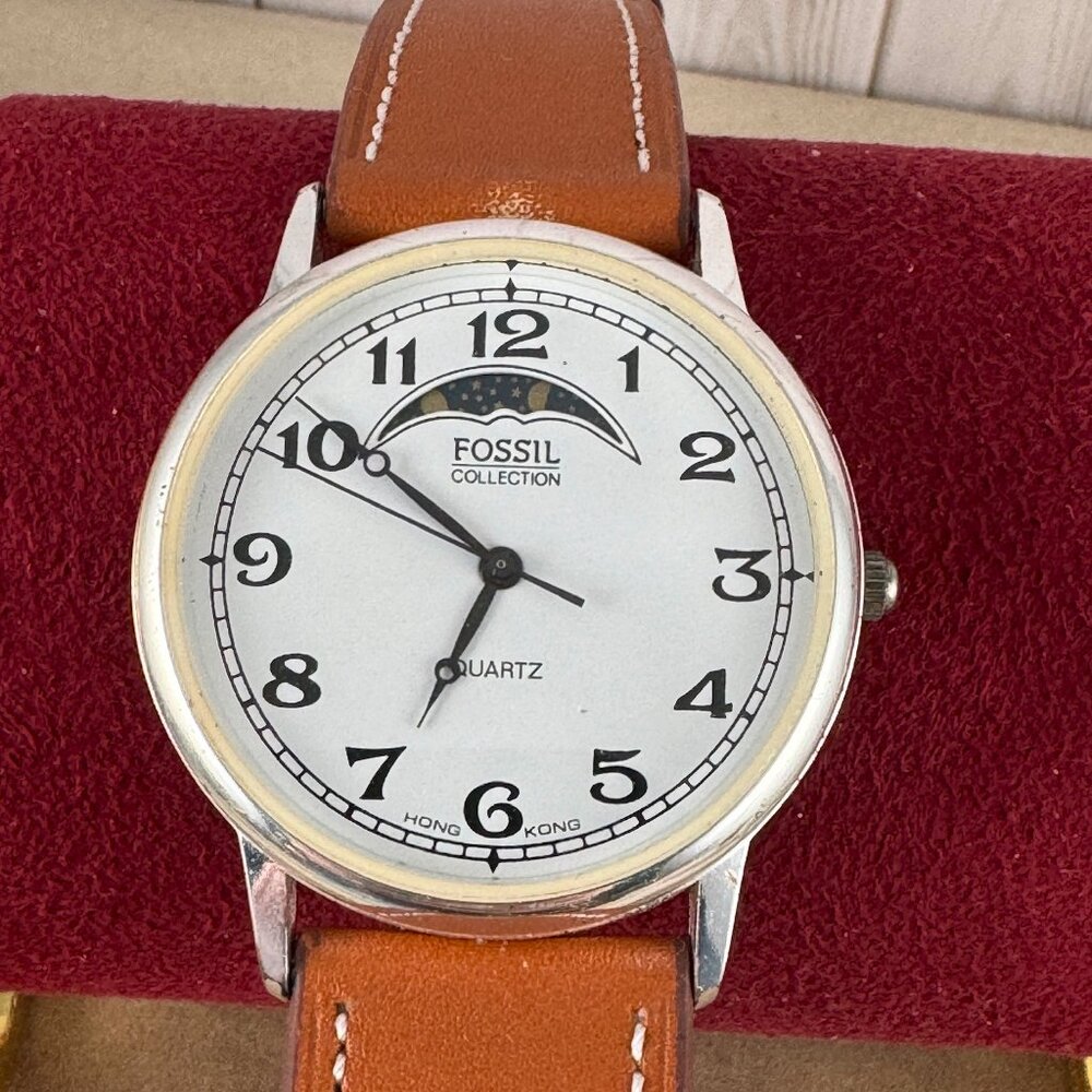 Vintage Very early 80’s Fossil Collection Moon Phase Watch